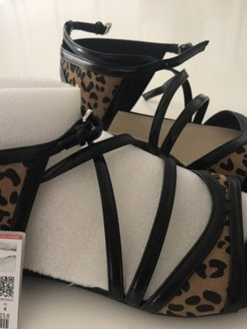 Zara Leopard sandals Size 37/6.5